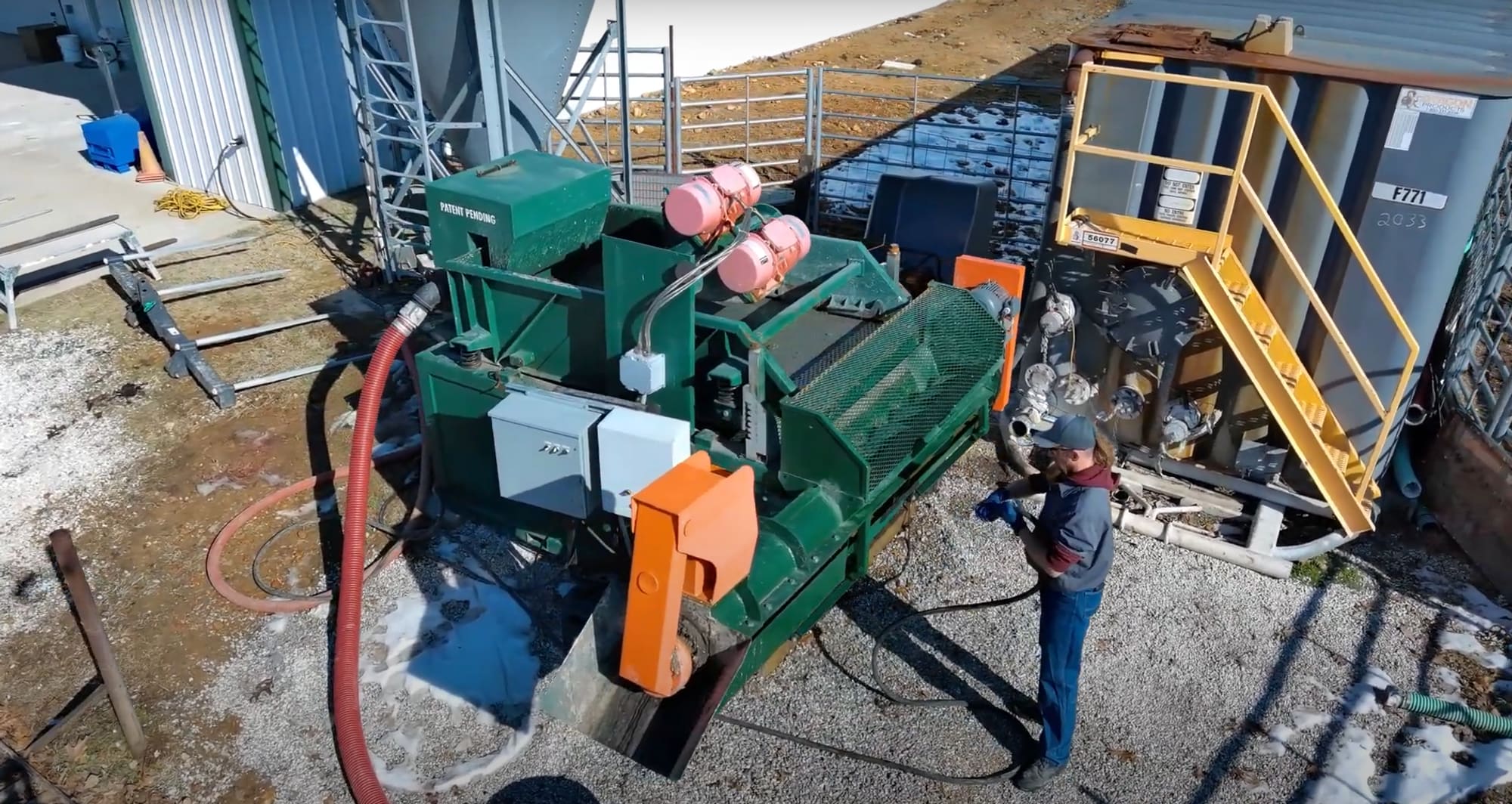 The VibraWaste Muckraker system separating solids from wastewater